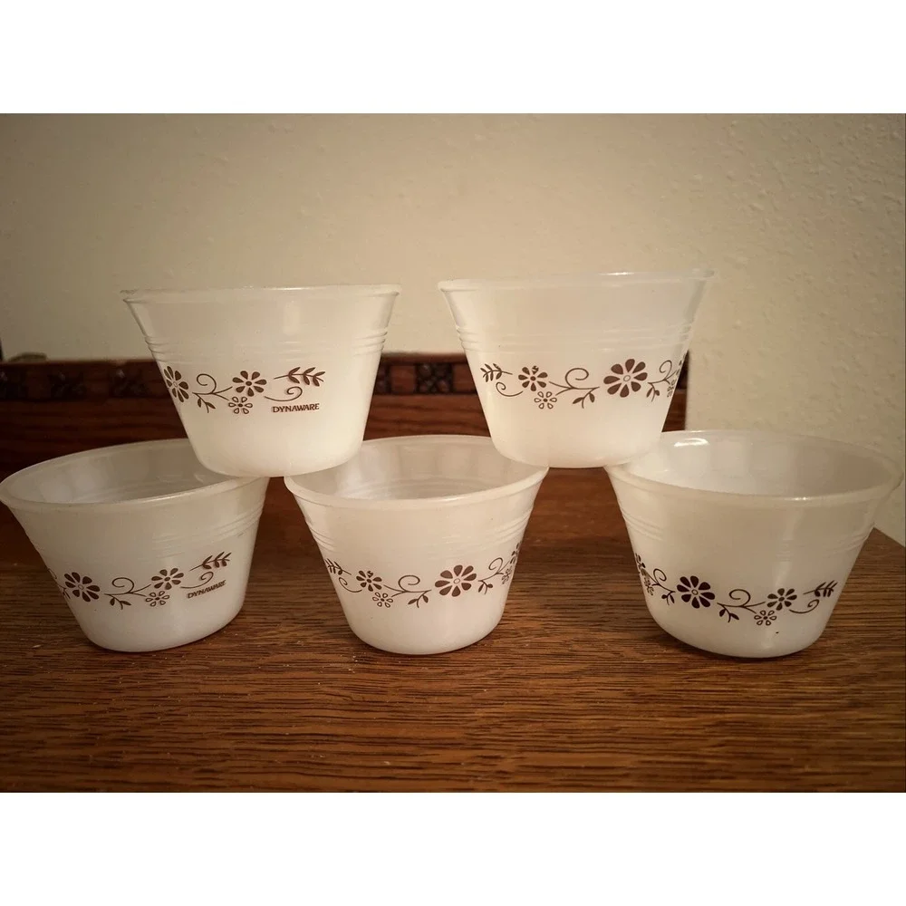 5 Piece Dynaware Milk Glass Brown Daisy 6 oz. Custard Cups.